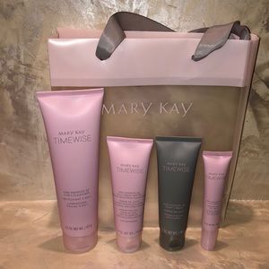 Mary Kay TimeWise Miracle Set 3D